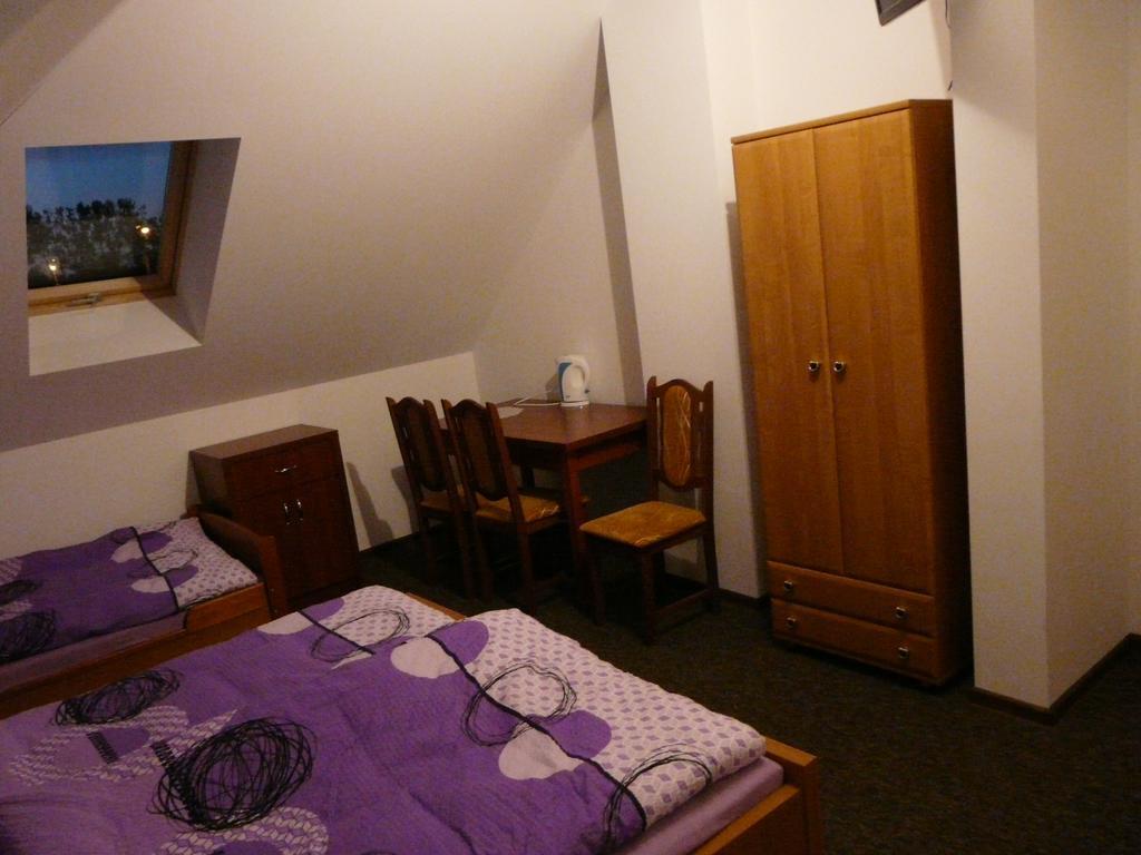 Noclegi Darex Pyrzowice Kültér fotó